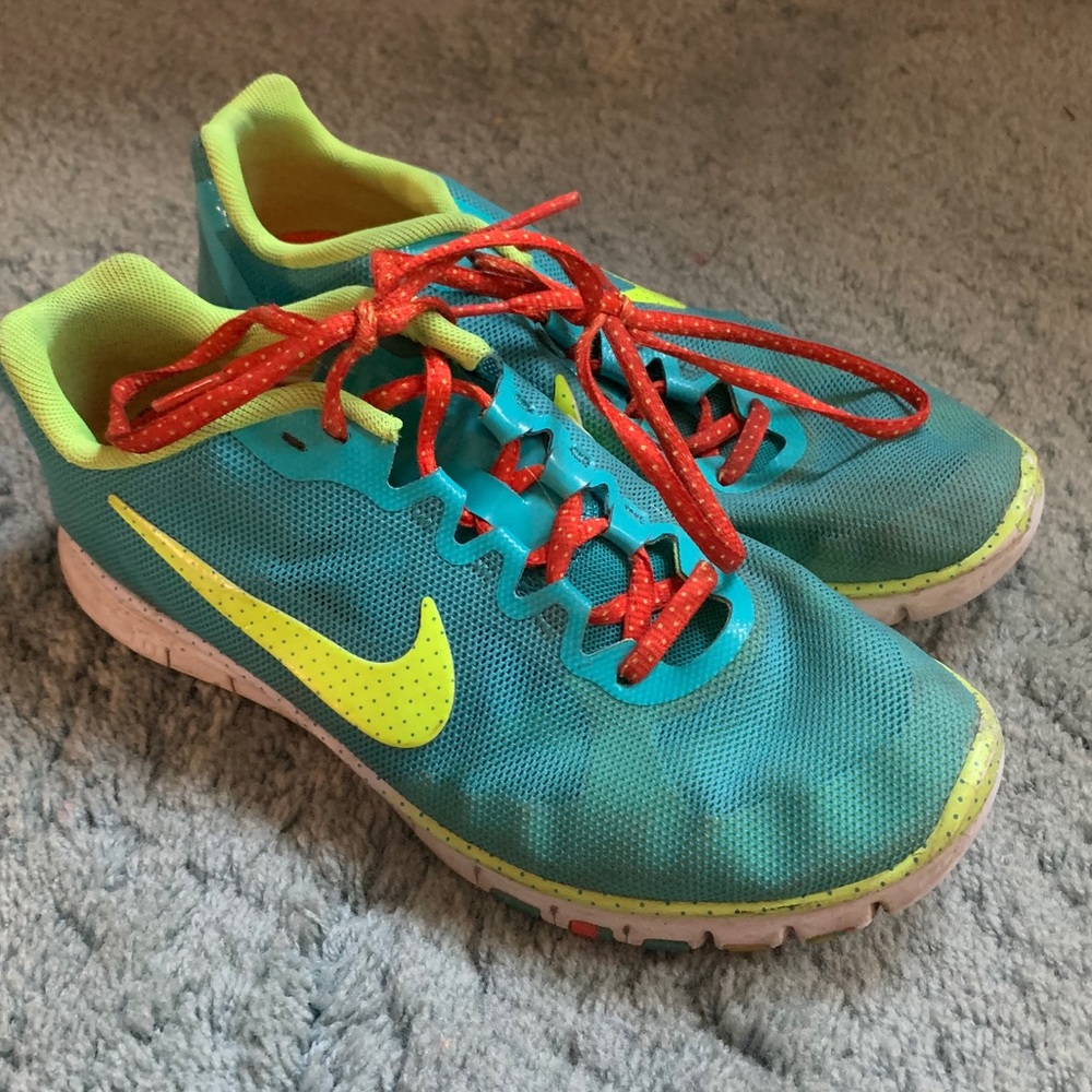 Nike Tennis shoes